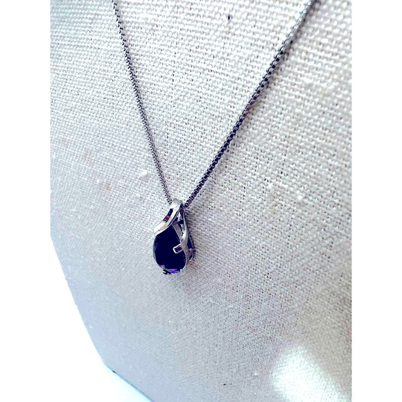 NEW Purple Teardrop Glass Gemstone Silver Chain Necklace Pendant - Picture 6 of 8